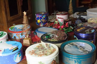 The table of cookie tins